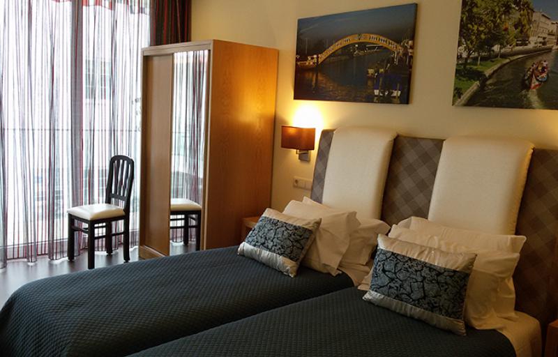suites e hostel welcome in em Aveiro